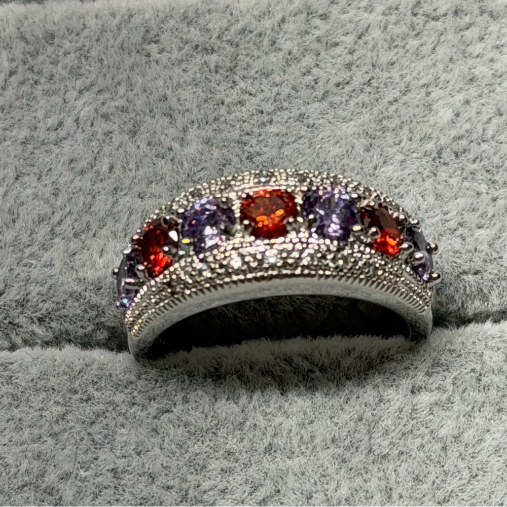 Silver Ring - Picture 8 of 10